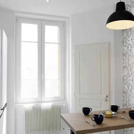 La Chouette Apartment